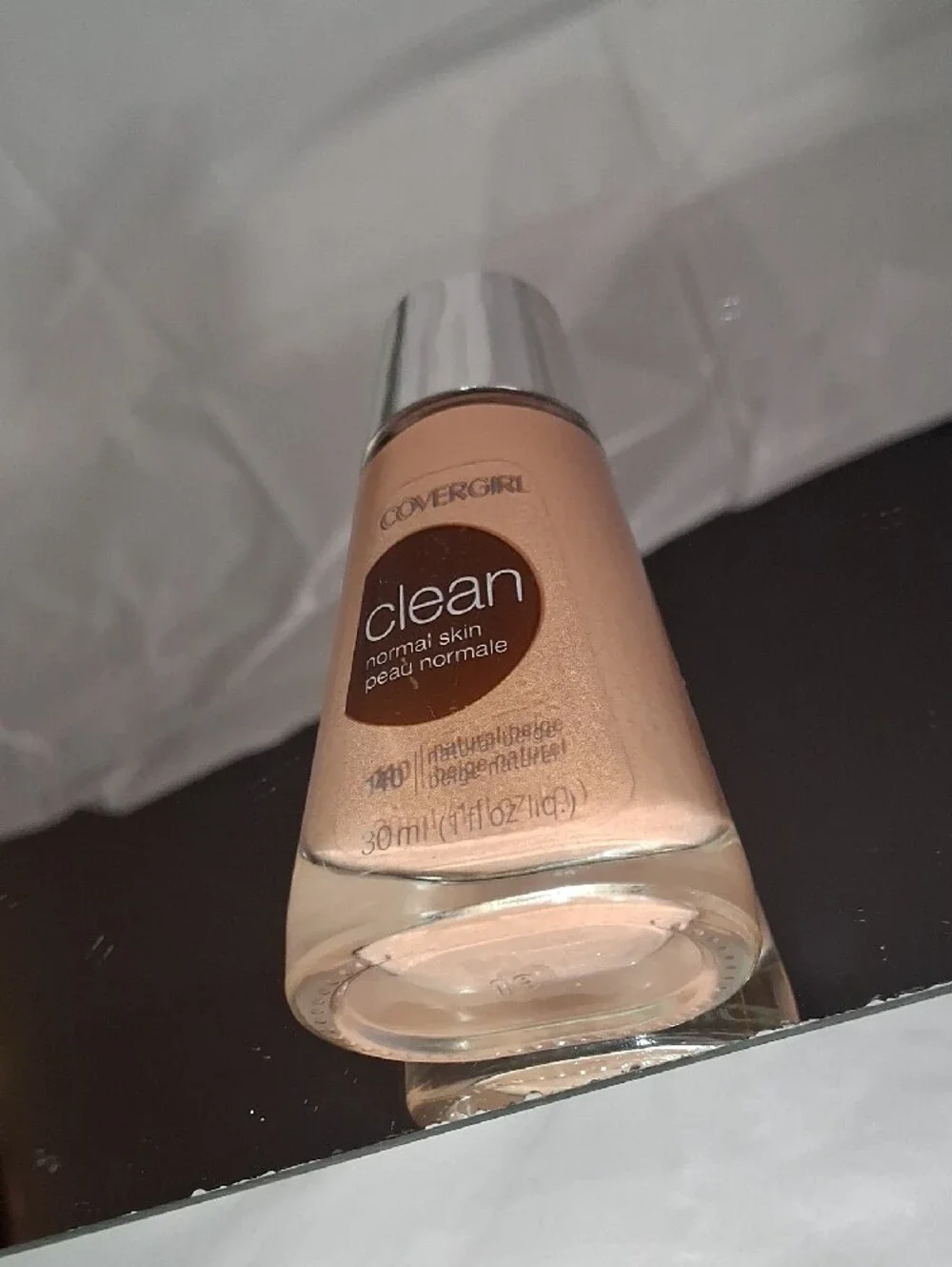 ✨CoverGirl Clean Liquid Makeup Foundation 140 Natural Beige Vintage Original✨